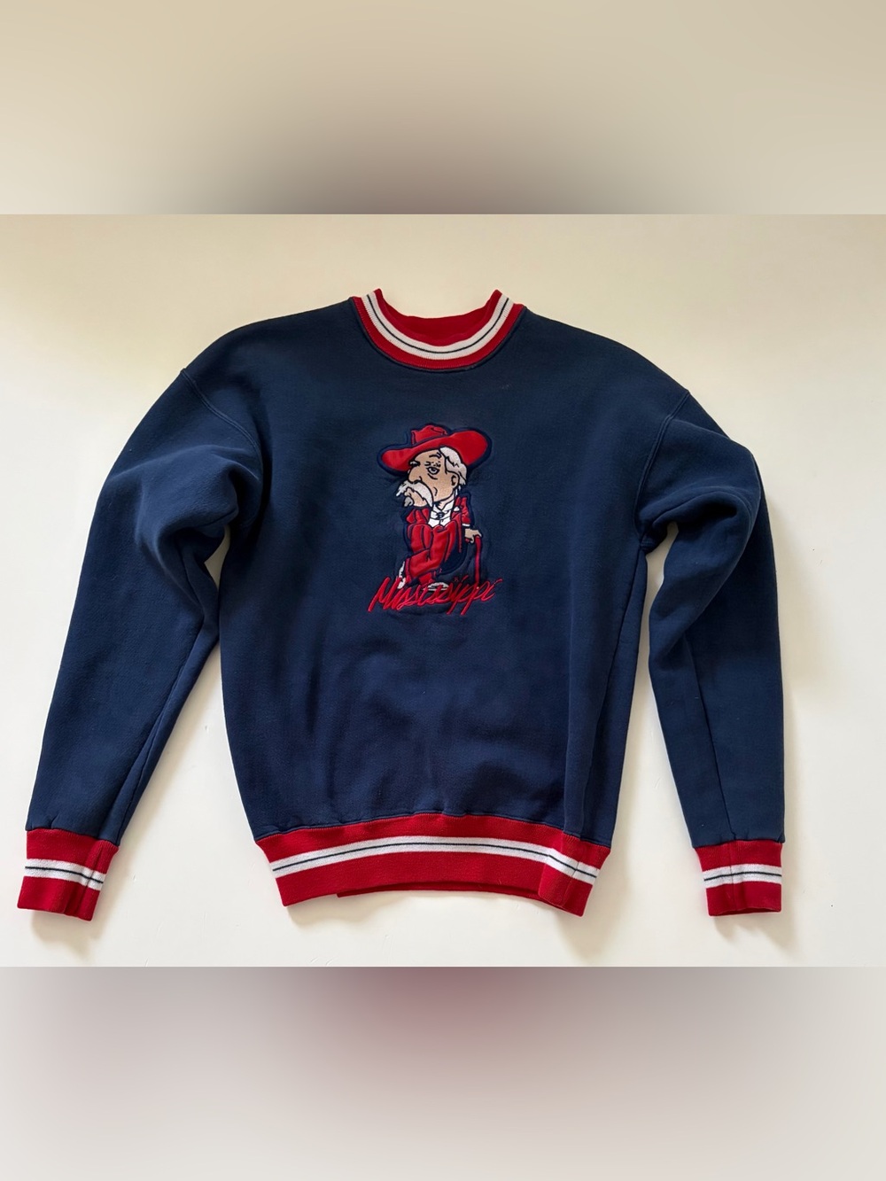 Retro Navy and Red Embroidered Crewneck Pullover Sweatshirt